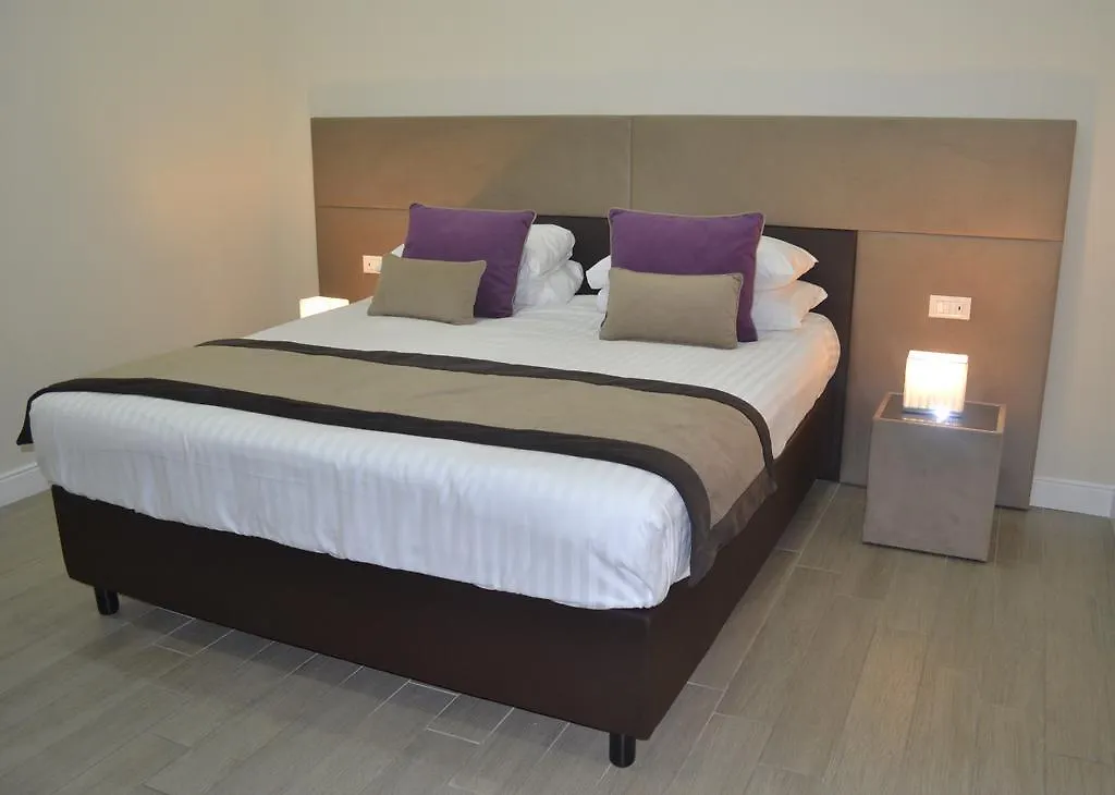 Bloom Apartment By La Griffe Roma İtalya