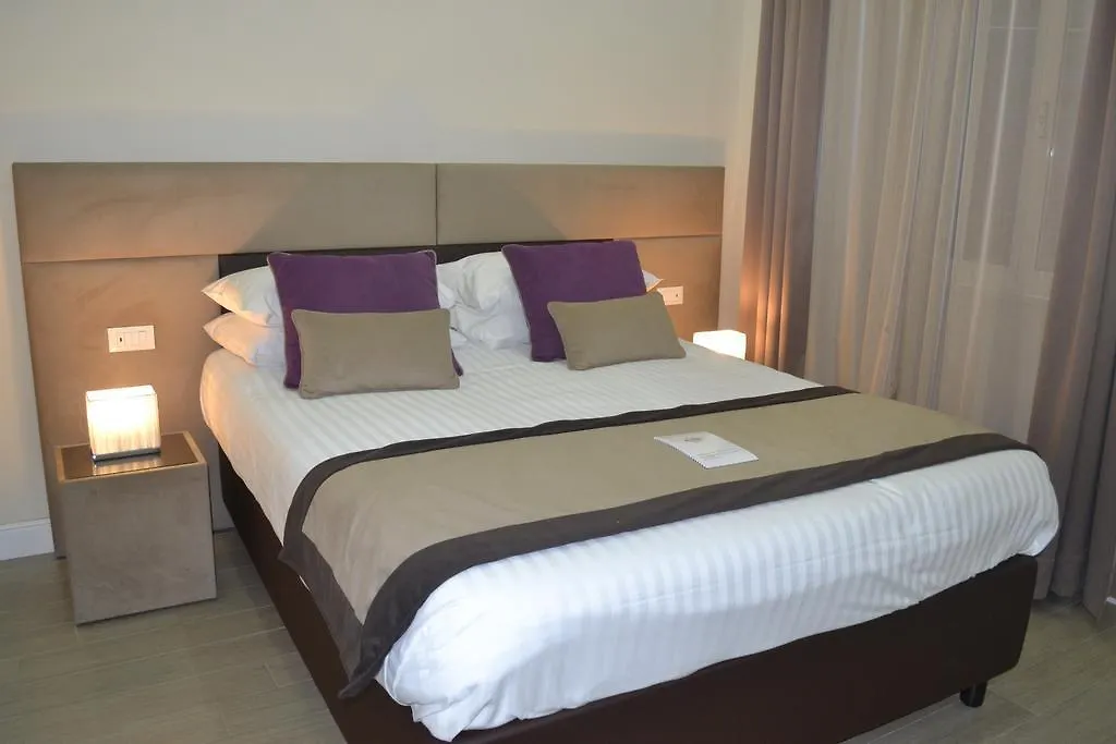 Bloom Apartment By La Griffe Roma 2*,  İtalya